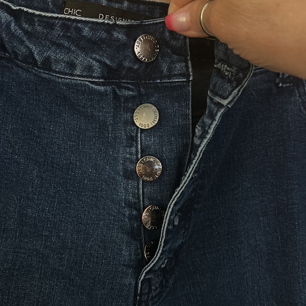 Chic Blue Relaxed Jeans with Distressed Details
